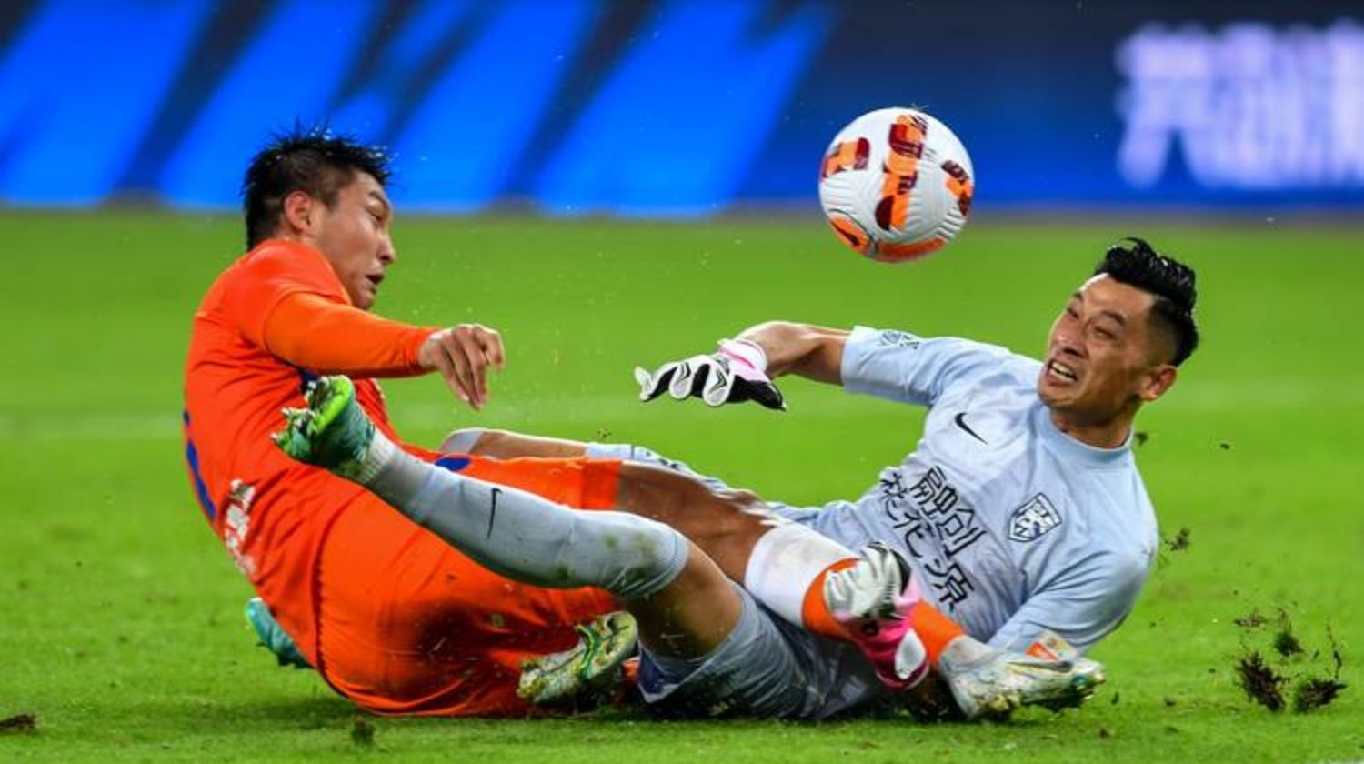 英超关键战走向成谜,武汉三镇队长鼓劲,震撼外界,资深球员宣示担当(英超球员身价排名) 英超关键战走向成谜,武汉三镇队长鼓劲,震撼外界,资深球员宣示担当(英超球员身价排名)