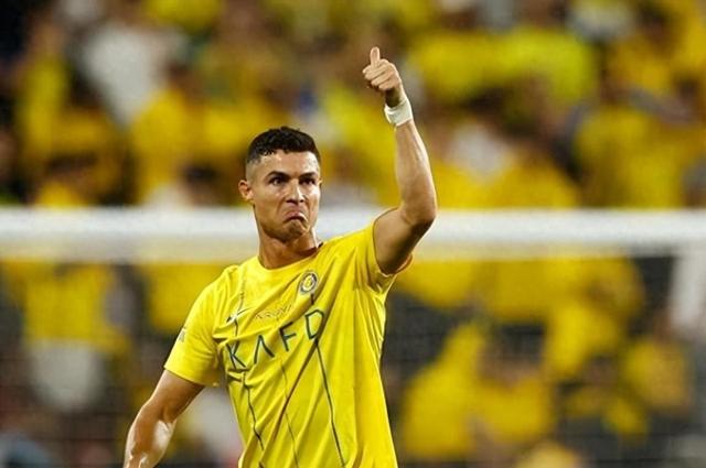 关于表现优异首场状态出色,湖人观众沸腾!,C罗重返赛场再创辉煌时刻的信息 关于表现优异首场状态出色,湖人观众沸腾!,C罗重返赛场再创辉煌时刻的信息