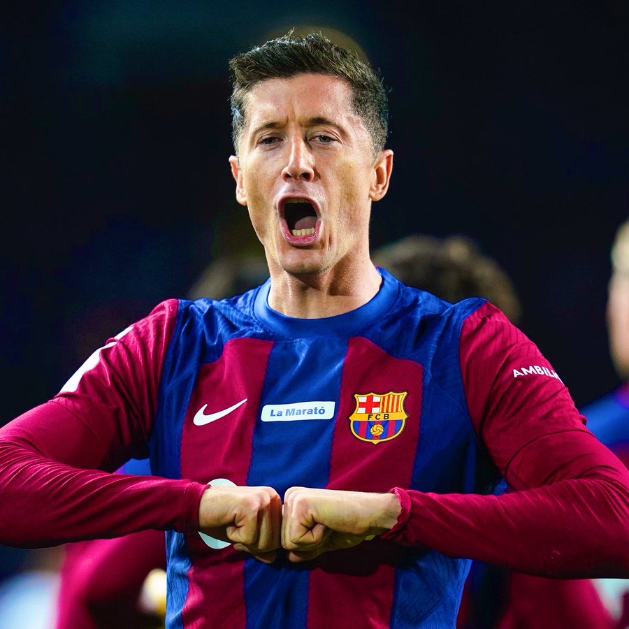 关于莱万多夫斯基迎来二十赛季出色发挥,皇家马德里观众热烈欢呼!再创辉煌时刻的信息 关于莱万多夫斯基迎来二十赛季出色发挥,皇家马德里观众热烈欢呼!再创辉煌时刻的信息