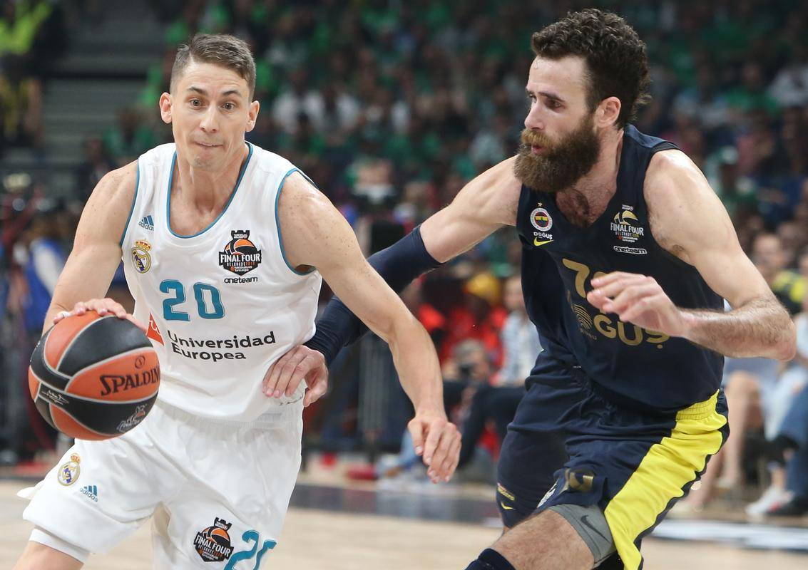 集结日皇家马德里内部沟通——欧篮联节点到来，赛场秩序良好，团队化学反应显著的简单介绍